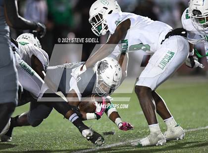 Thumbnail 3 in Lincoln vs. Helix photogallery.