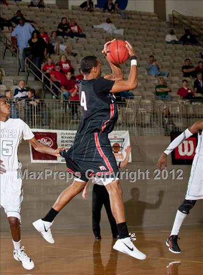 Thumbnail 1 in Marcus vs Berkner (Whataburger Tournament) photogallery.