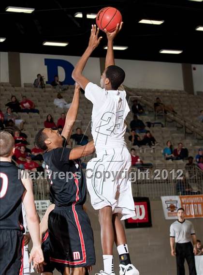 Thumbnail 3 in Marcus vs Berkner (Whataburger Tournament) photogallery.