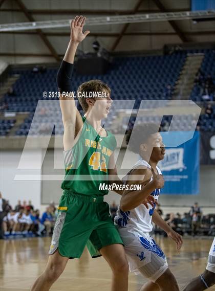 Thumbnail 3 in Richland vs. Federal Way (WIAA 4A Quarterfinal)  photogallery.