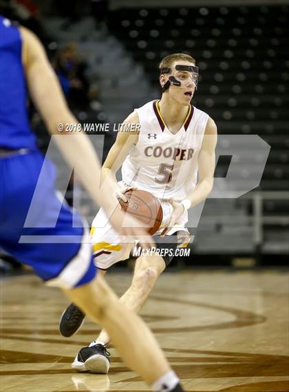 Thumbnail 2 in Covington Catholic vs Cooper photogallery.