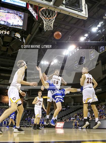 Thumbnail 2 in Covington Catholic vs Cooper photogallery.
