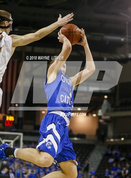 Thumbnail 2 in Covington Catholic vs Cooper photogallery.