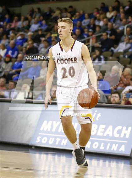 Thumbnail 2 in Covington Catholic vs Cooper photogallery.
