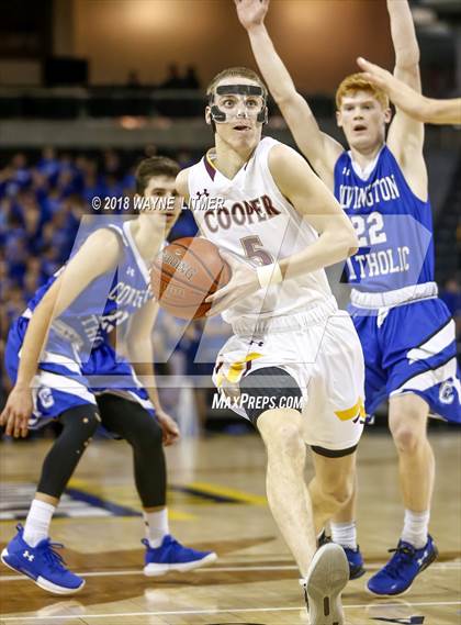 Thumbnail 3 in Covington Catholic vs Cooper photogallery.