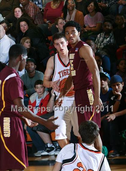 Thumbnail 1 in Mt. Vernon @ Mamaroneck photogallery.