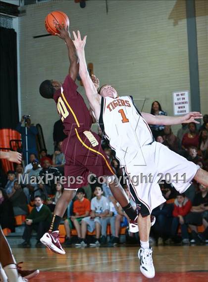 Thumbnail 1 in Mt. Vernon @ Mamaroneck photogallery.