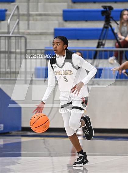 Thumbnail 2 in Jonesboro vs. Sheridan (AAA 5A State Playoff First Round) photogallery.