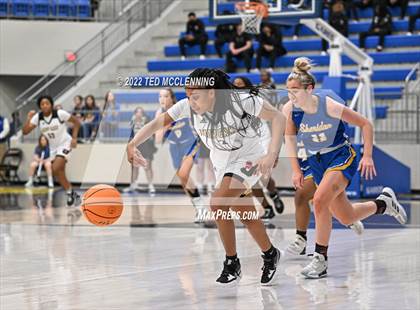 Thumbnail 3 in Jonesboro vs. Sheridan (AAA 5A State Playoff First Round) photogallery.