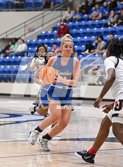 Thumbnail 1 in Jonesboro vs. Sheridan (AAA 5A State Playoff First Round) photogallery.