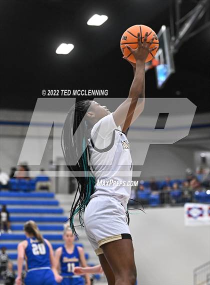 Thumbnail 3 in Jonesboro vs. Sheridan (AAA 5A State Playoff First Round) photogallery.