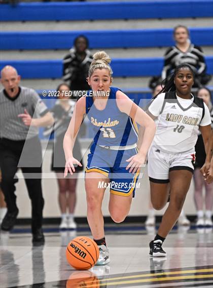 Thumbnail 2 in Jonesboro vs. Sheridan (AAA 5A State Playoff First Round) photogallery.