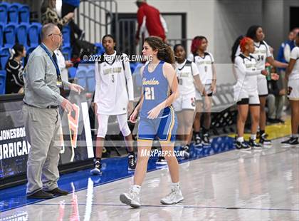 Thumbnail 3 in Jonesboro vs. Sheridan (AAA 5A State Playoff First Round) photogallery.