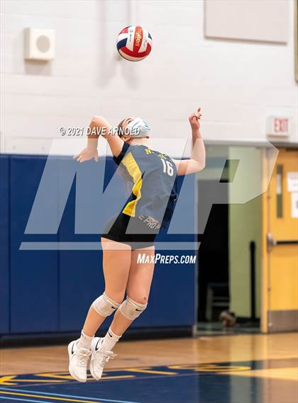 Thumbnail 2 in Wellesley @ Needham photogallery.