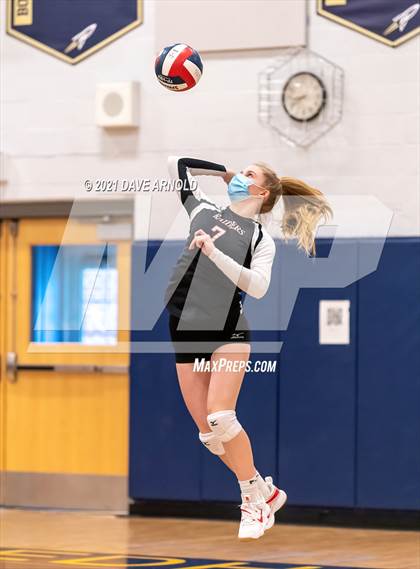 Thumbnail 2 in Wellesley @ Needham photogallery.