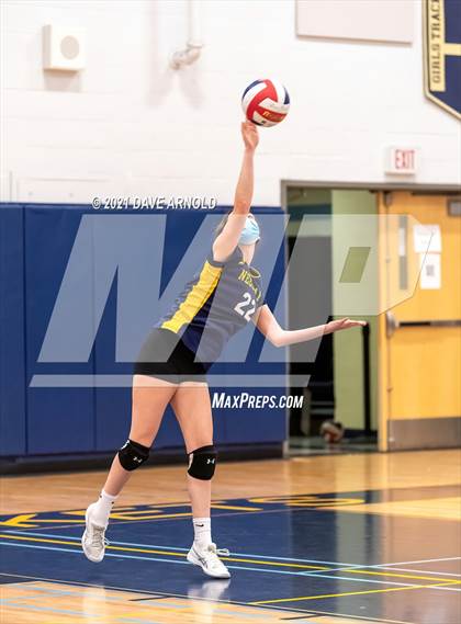 Thumbnail 2 in Wellesley @ Needham photogallery.