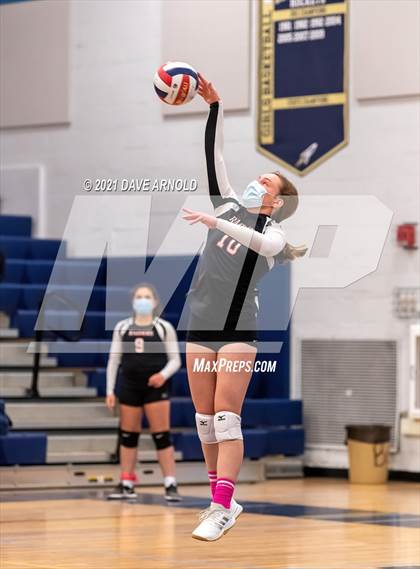 Thumbnail 2 in Wellesley @ Needham photogallery.