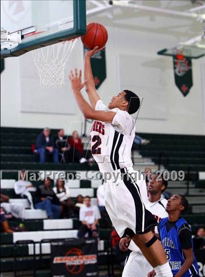 Thumbnail 2 in Glen Oaks vs Clear Springs (Texas Jamboree) photogallery.