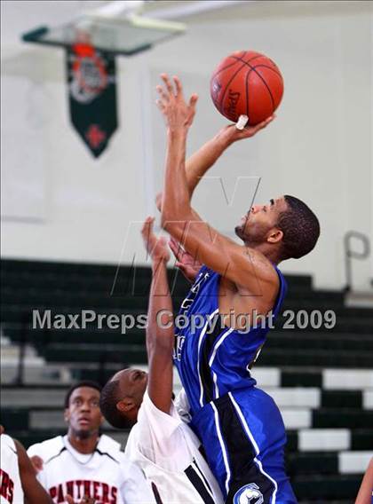 Thumbnail 3 in Glen Oaks vs Clear Springs (Texas Jamboree) photogallery.