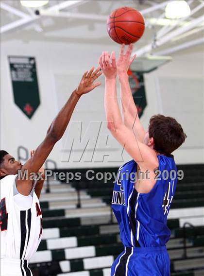 Thumbnail 2 in Glen Oaks vs Clear Springs (Texas Jamboree) photogallery.