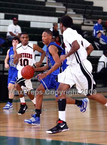 Thumbnail 2 in Glen Oaks vs Clear Springs (Texas Jamboree) photogallery.