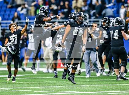 Thumbnail 3 in Cinco Ranch vs. Steele (UIL 6A D2 Semifinal) photogallery.