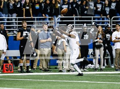 Thumbnail 2 in Cinco Ranch vs. Steele (UIL 6A D2 Semifinal) photogallery.