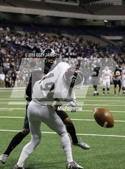 Thumbnail 1 in Cinco Ranch vs. Steele (UIL 6A D2 Semifinal) photogallery.