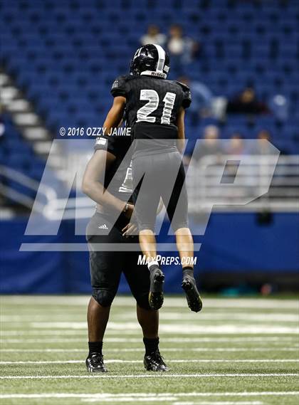 Thumbnail 1 in Cinco Ranch vs. Steele (UIL 6A D2 Semifinal) photogallery.