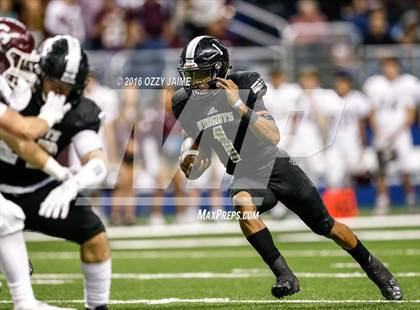 Thumbnail 3 in Cinco Ranch vs. Steele (UIL 6A D2 Semifinal) photogallery.