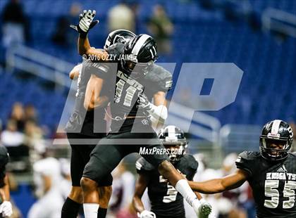 Thumbnail 2 in Cinco Ranch vs. Steele (UIL 6A D2 Semifinal) photogallery.