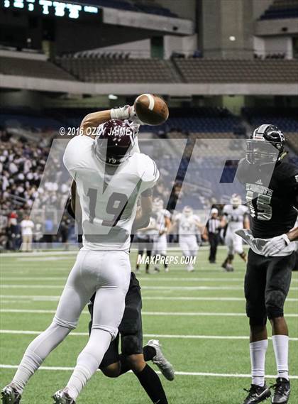 Thumbnail 2 in Cinco Ranch vs. Steele (UIL 6A D2 Semifinal) photogallery.