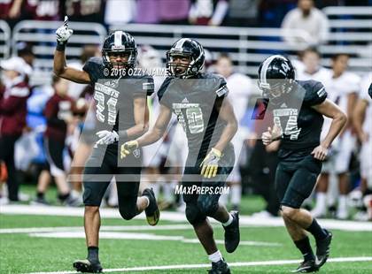 Thumbnail 1 in Cinco Ranch vs. Steele (UIL 6A D2 Semifinal) photogallery.