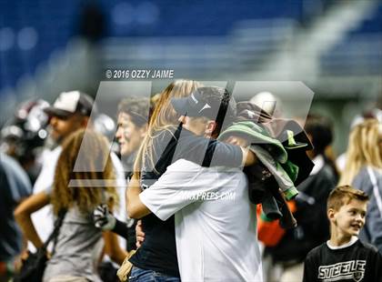 Thumbnail 2 in Cinco Ranch vs. Steele (UIL 6A D2 Semifinal) photogallery.