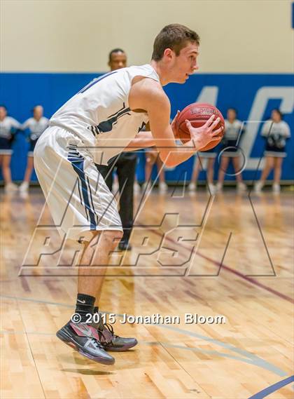 Thumbnail 2 in East Catholic @ Wethersfield photogallery.