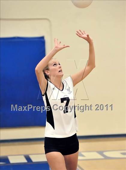 Thumbnail 3 in San Clemente vs Chaparral (Dave Mohs Tournament) photogallery.