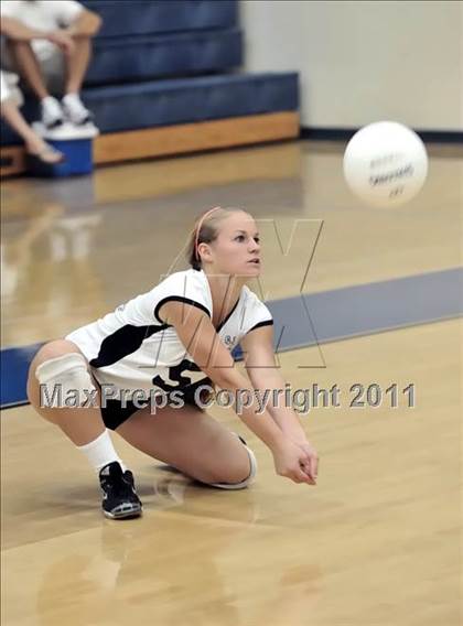 Thumbnail 3 in San Clemente vs Chaparral (Dave Mohs Tournament) photogallery.