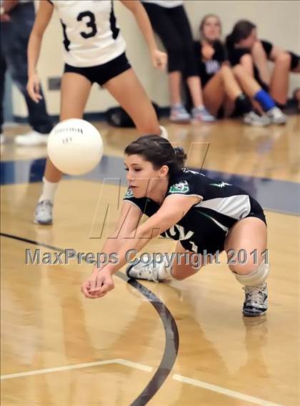 Thumbnail 2 in San Clemente vs Chaparral (Dave Mohs Tournament) photogallery.