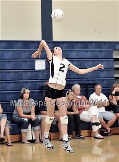 Thumbnail 3 in San Clemente vs Chaparral (Dave Mohs Tournament) photogallery.