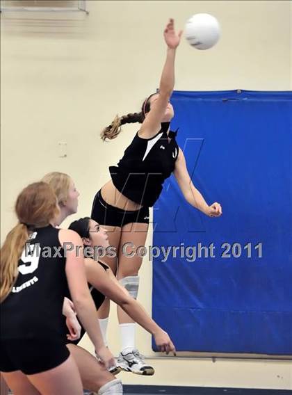 Thumbnail 3 in San Clemente vs Chaparral (Dave Mohs Tournament) photogallery.