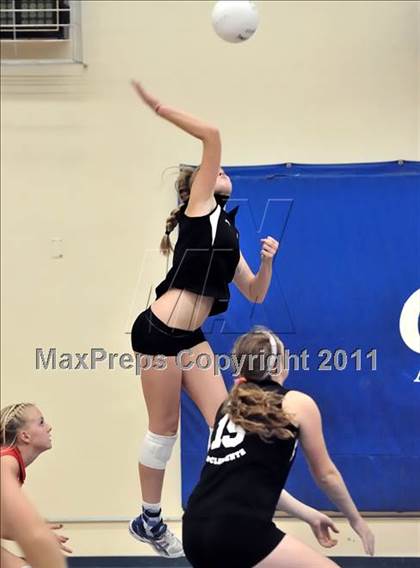 Thumbnail 2 in San Clemente vs Chaparral (Dave Mohs Tournament) photogallery.