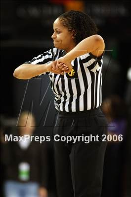 Thumbnail 3 in Windward vs. Sacred Heart Cathedral (CIF State D4 Final) photogallery.