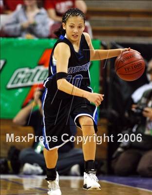 Thumbnail 2 in Windward vs. Sacred Heart Cathedral (CIF State D4 Final) photogallery.