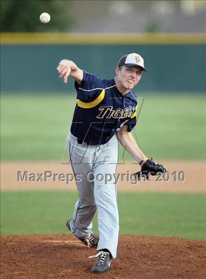 Thumbnail 3 in Vista Ridge @ Stony Point photogallery.