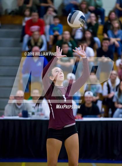 Thumbnail 1 in Kingston vs. Minisink Valley (Section 9 Class AA Final) photogallery.