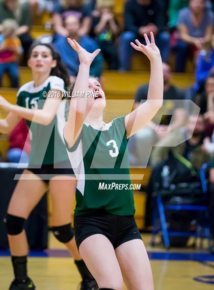 Thumbnail 2 in Kingston vs. Minisink Valley (Section 9 Class AA Final) photogallery.