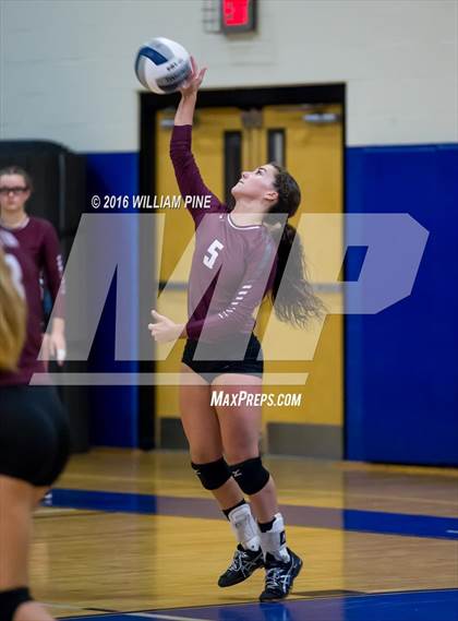 Thumbnail 2 in Kingston vs. Minisink Valley (Section 9 Class AA Final) photogallery.