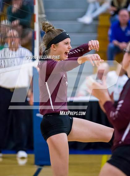 Thumbnail 2 in Kingston vs. Minisink Valley (Section 9 Class AA Final) photogallery.