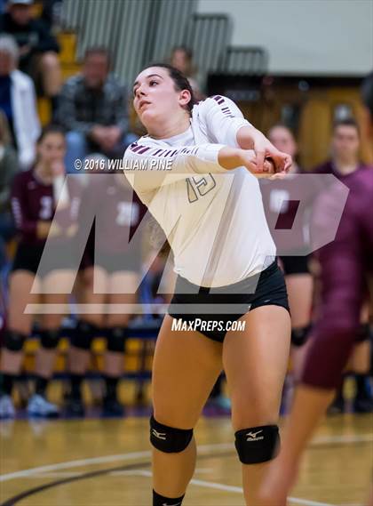 Thumbnail 2 in Kingston vs. Minisink Valley (Section 9 Class AA Final) photogallery.