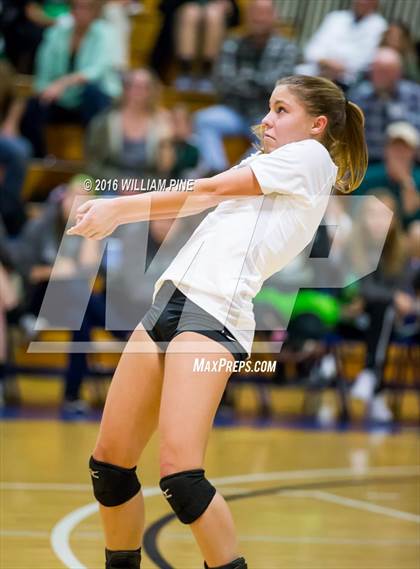 Thumbnail 3 in Kingston vs. Minisink Valley (Section 9 Class AA Final) photogallery.